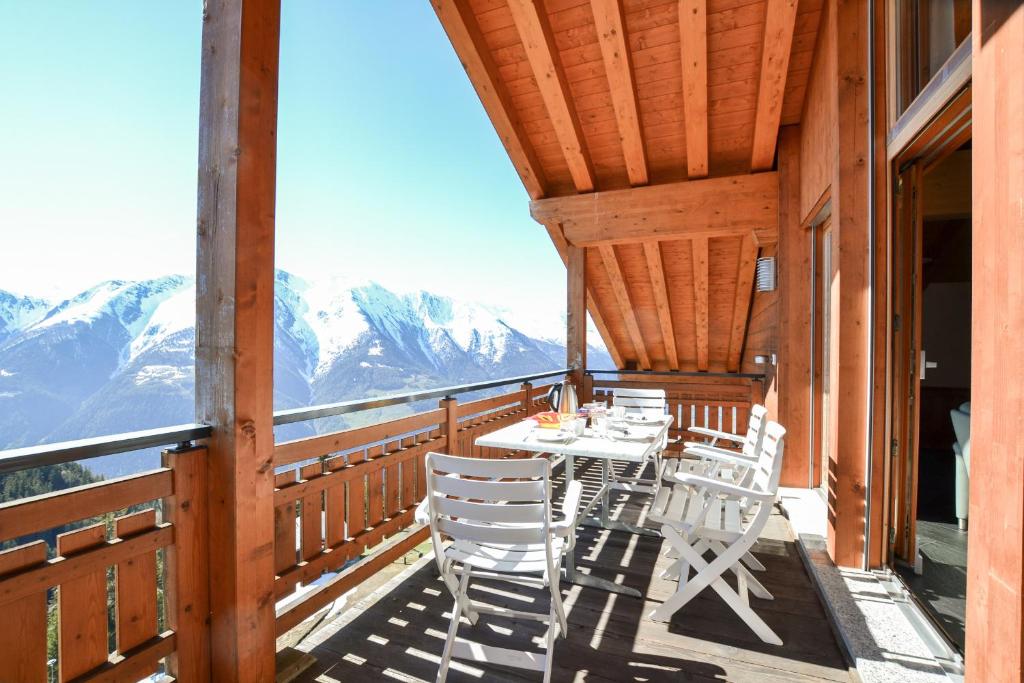 Casa Arturo Penthouse room 3